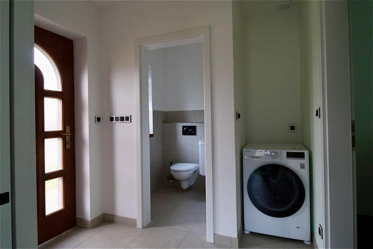 Apartman Uprostred Trojuhelniku Praha - Karlovy Vary - Plzen Kolesovice Экстерьер фото
