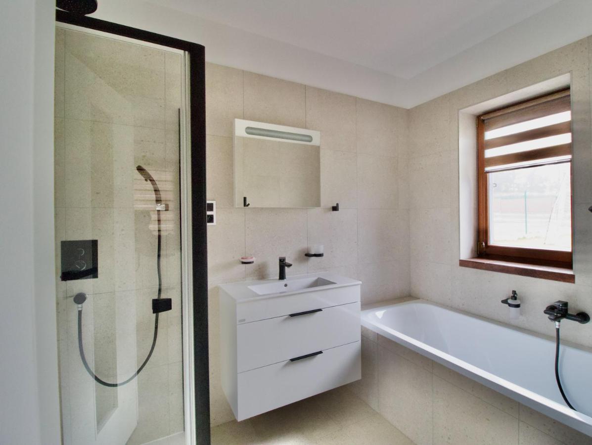 Apartman Uprostred Trojuhelniku Praha - Karlovy Vary - Plzen Kolesovice Экстерьер фото